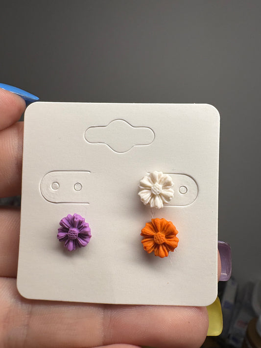 Mini flower studs